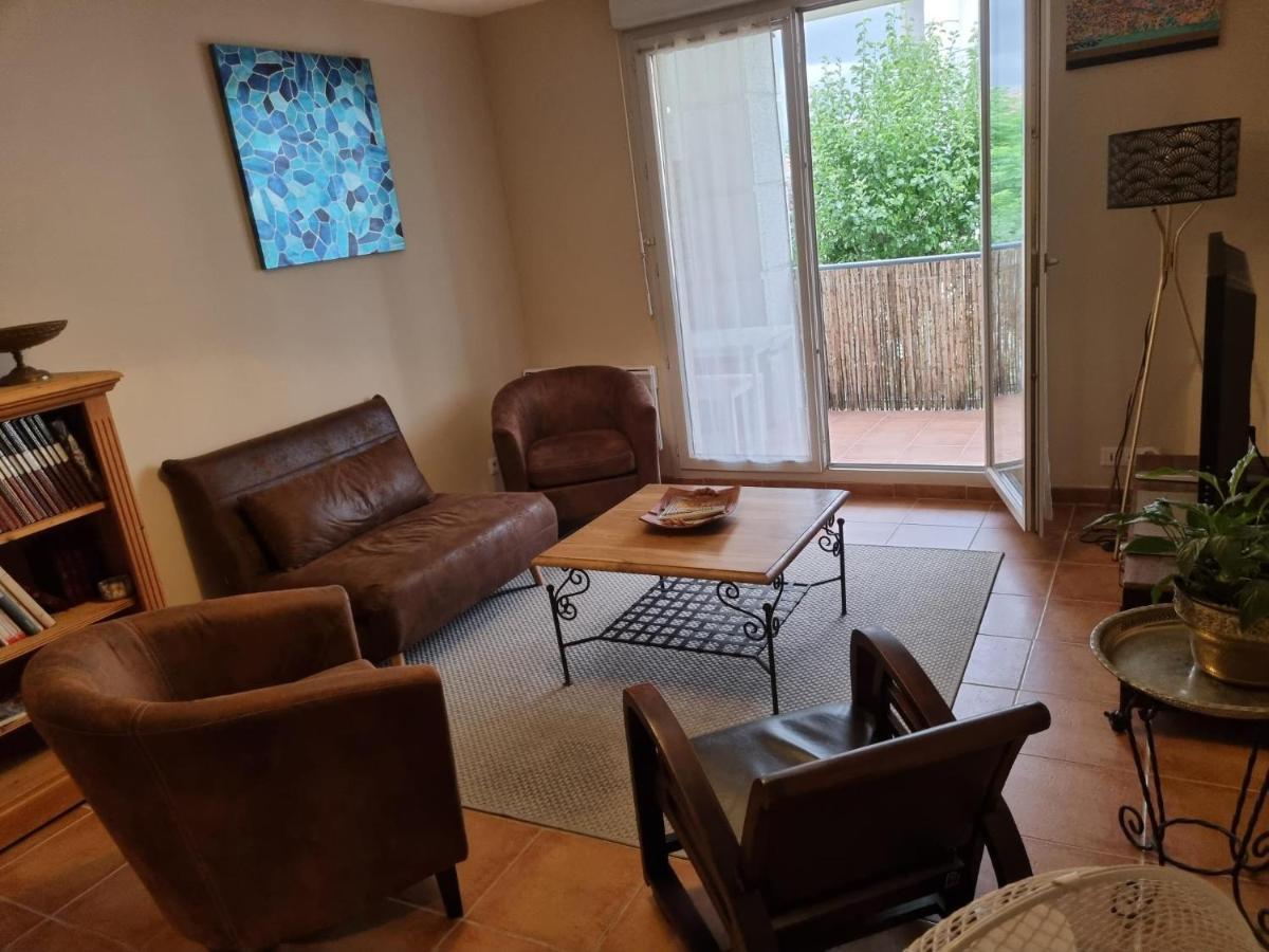 Appartement 1 Chambre Avec Piscine Uzès Exterior foto